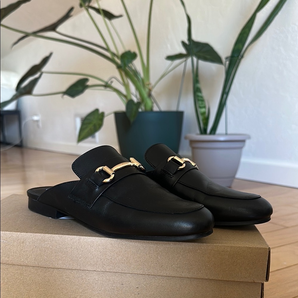 Steve Madden Black Leather Loafers Flats
